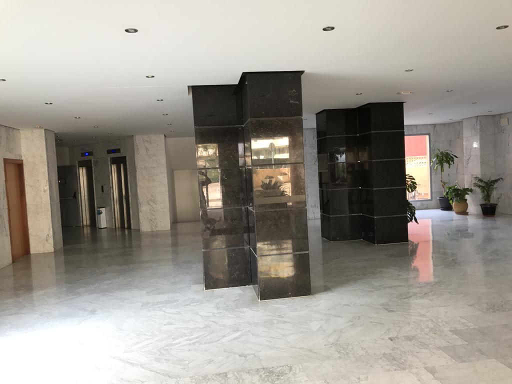 Estudios Horizonte Beach 卡尔佩 外观 照片